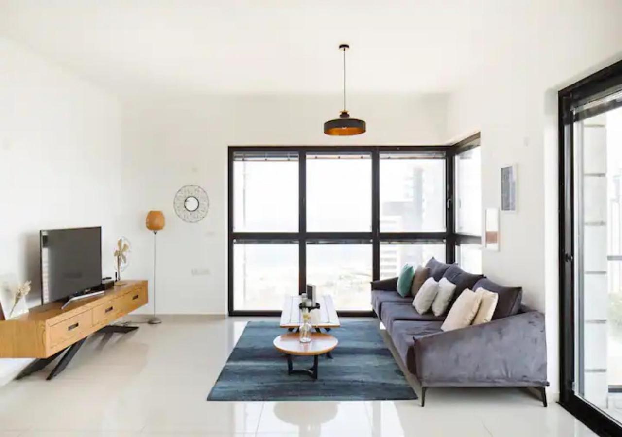 O&O Group- Special Apartment Sea View Luxury Tower Bat Yam Dış mekan fotoğraf
